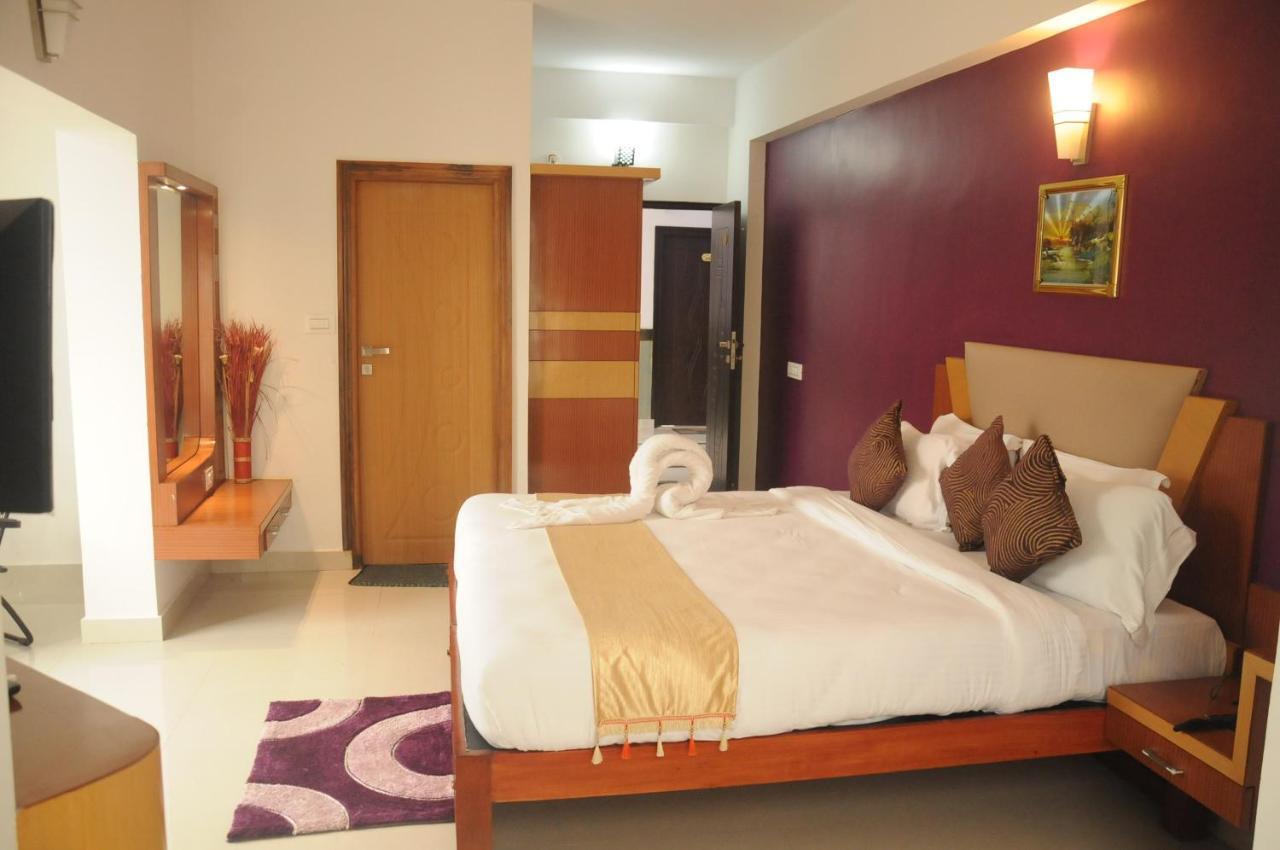 Alwesal International Hotel Madikeri Exterior photo