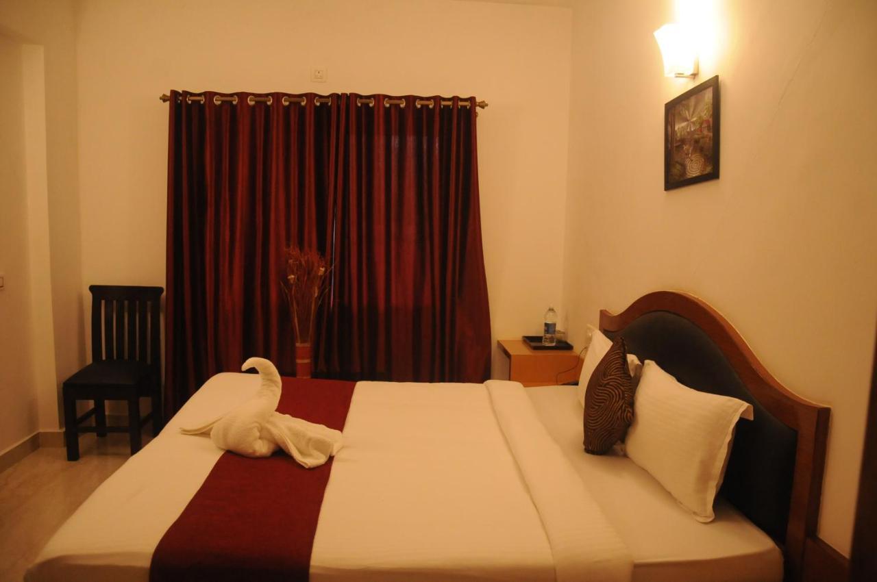 Alwesal International Hotel Madikeri Exterior photo