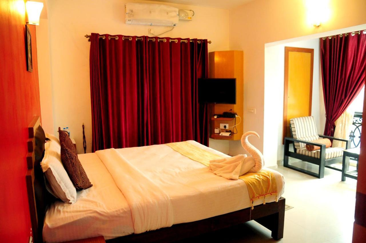 Alwesal International Hotel Madikeri Exterior photo
