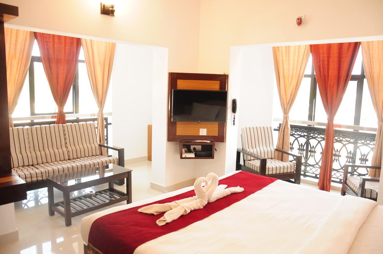 Alwesal International Hotel Madikeri Exterior photo