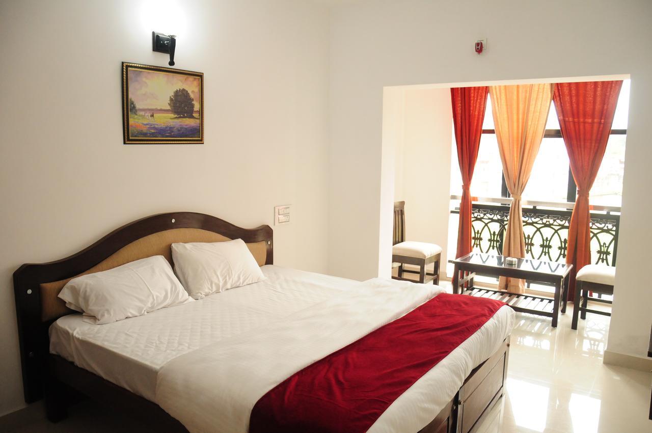 Alwesal International Hotel Madikeri Exterior photo