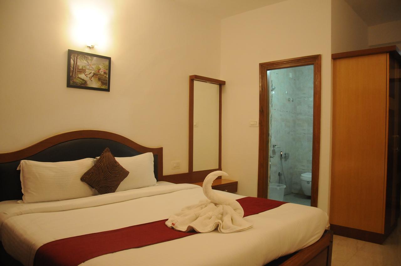 Alwesal International Hotel Madikeri Exterior photo