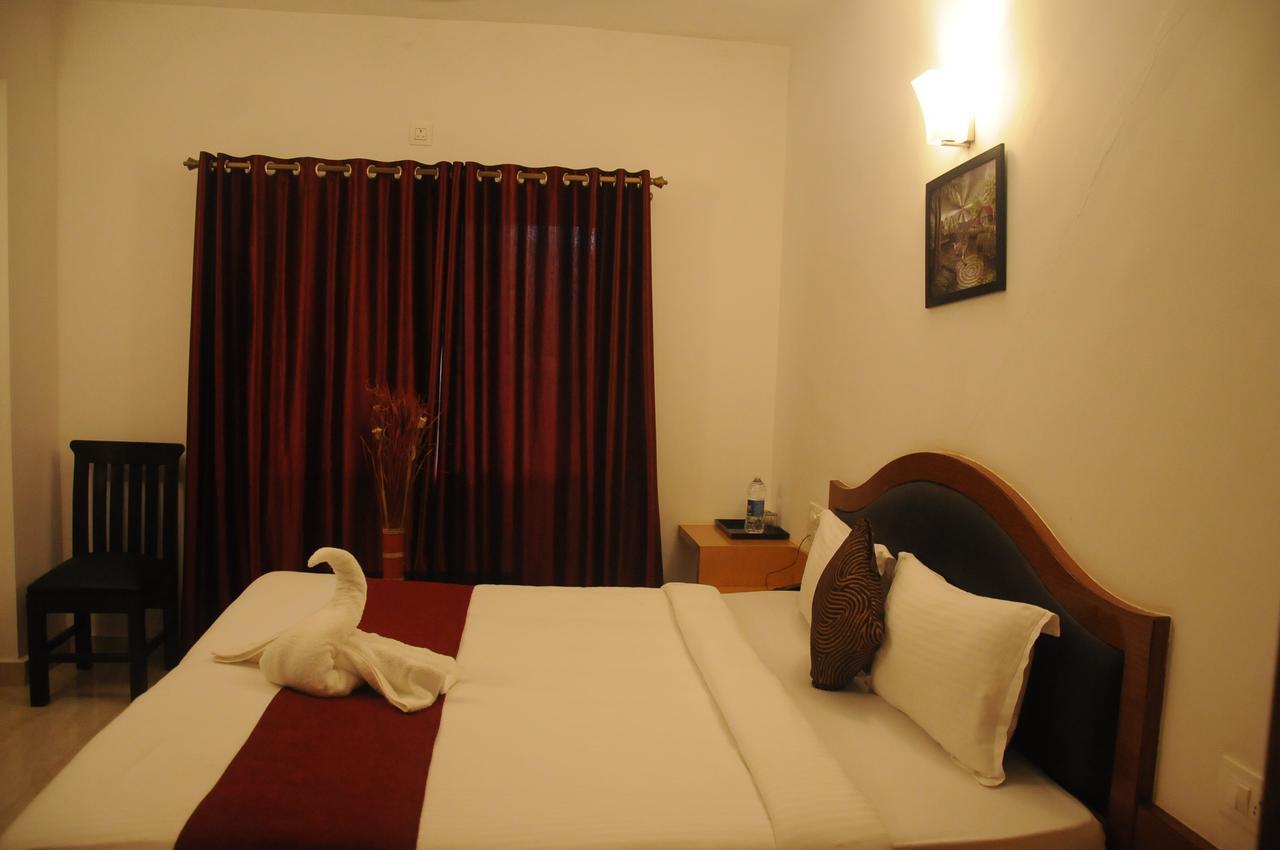 Alwesal International Hotel Madikeri Exterior photo
